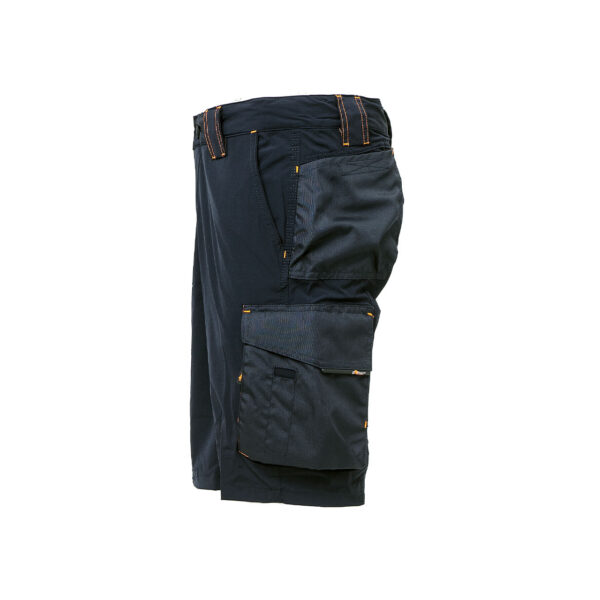 pantalone corto, ideale per il periodo estivo,fresco e si asciuga in poco tempo, elasticizzato in 4 direzioni, multi tasca, tascone porta oggetti ed utensili