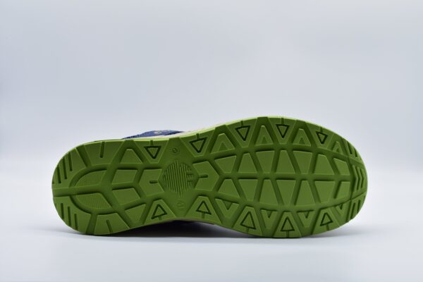 scarpa super estiva, in mesh super traspirante e con suola ammortizzata come le nuove scarpe da running